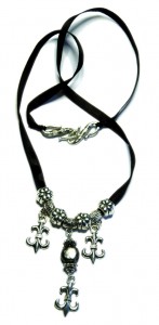 Fleur de lis Halsband